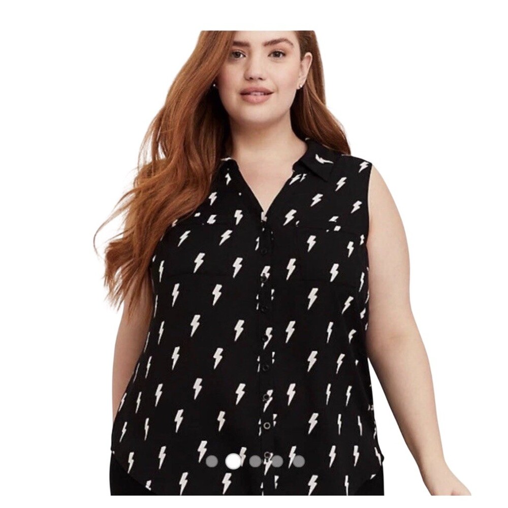Torrid Blouse Womens Plus Size 3X Black White Lightning Bolt Sleeveless